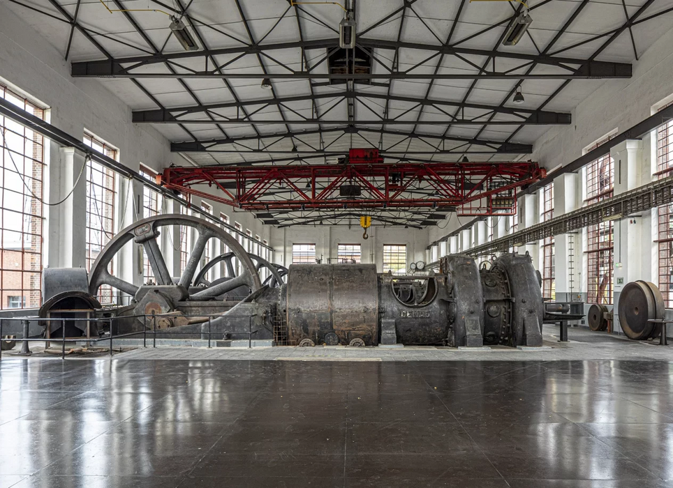 kompressorenhalle auf der kokerei hansa